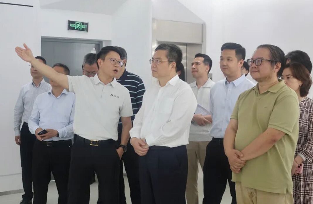 市政协经济金融委莅临灵境智源调研具身智能产业发展
